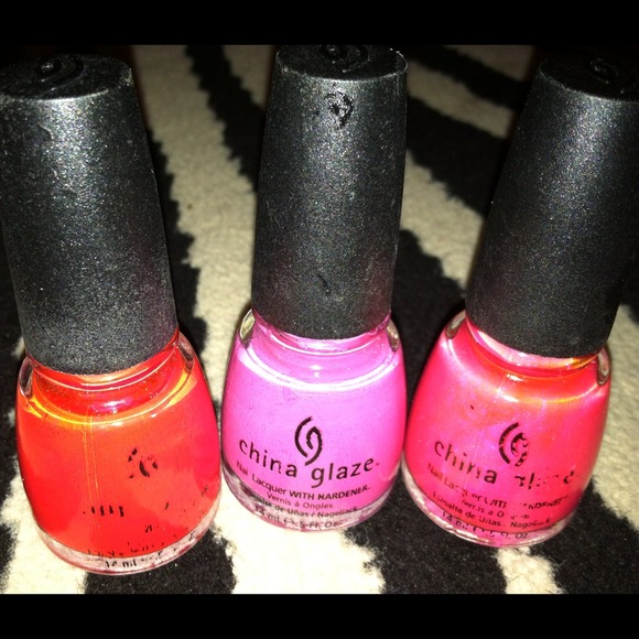 🔴🔴🔴SOLD🔴🔴🔴3 china glaze nail polishes