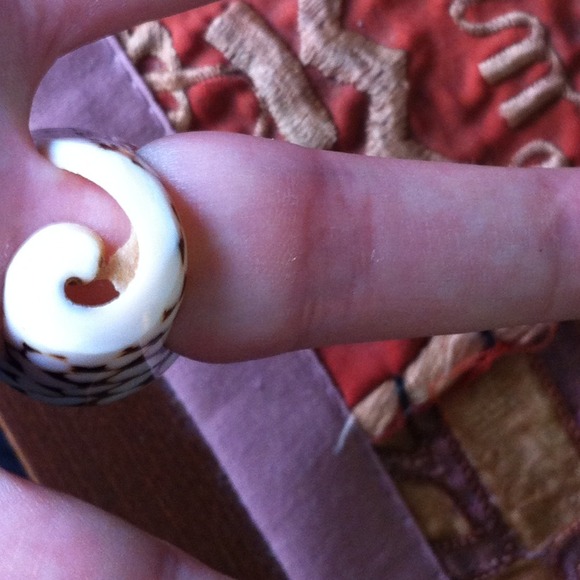 Sold-Bundled - Picture 3 of 4