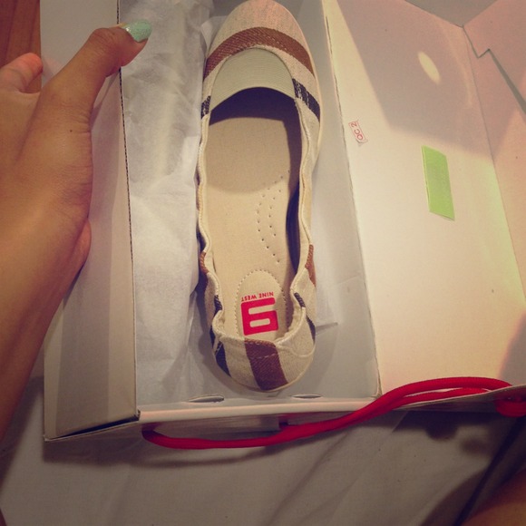 9west flats - Picture 1 of 3