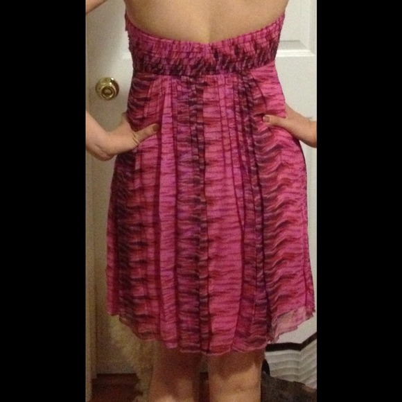 🌺Reduced!!🌺 Sassy Strapless Dress Size 8 - Picture 2 of 3