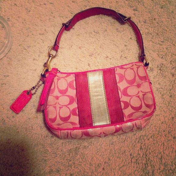 SOLD****  AUTHENTIC small Coach purse