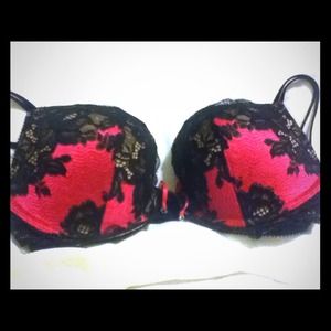 REDUCED! 34C  Victoria's Secret Very Sexy Push-Up