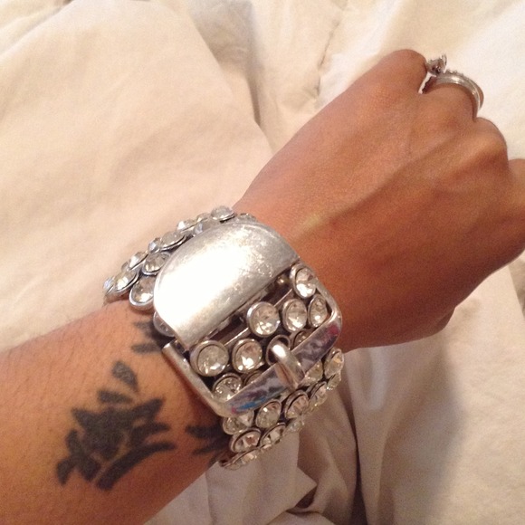 ⭐SOLD⭐Big buckle silver bracelet
