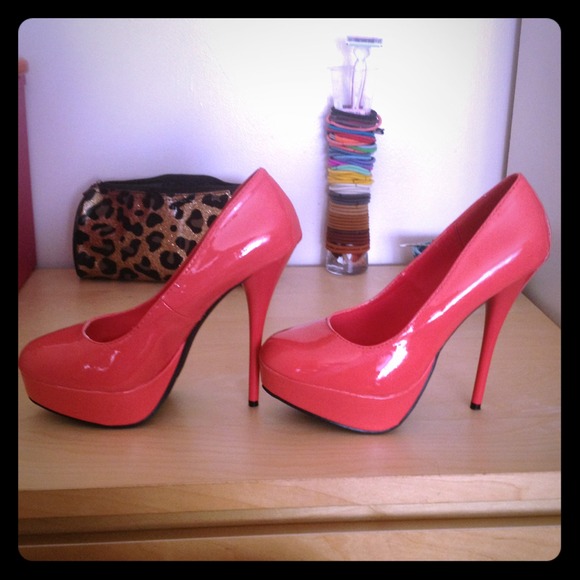 coral heels