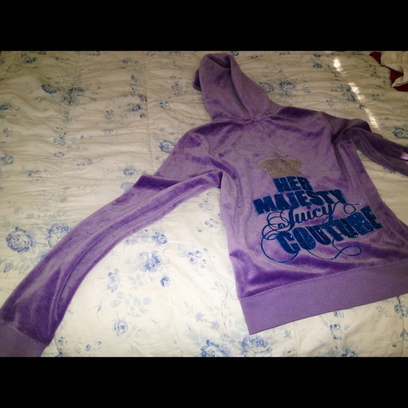 ❌SOLD❌💯% Authrntic JuicyCouture velour zip size M
