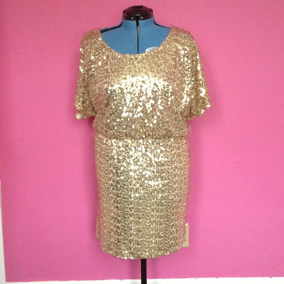Gold sequin party dress NWOT *plus*