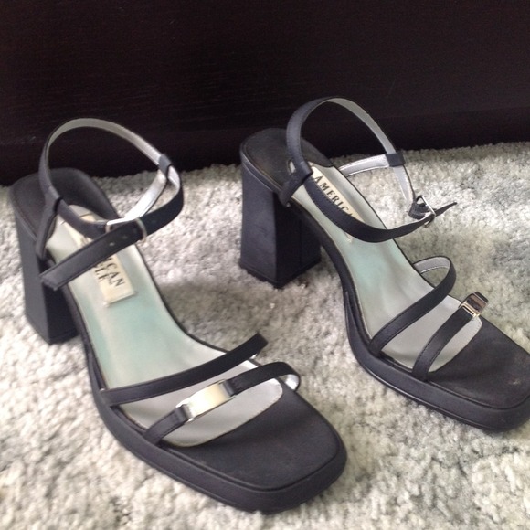 American Eagle, black strappy sandals