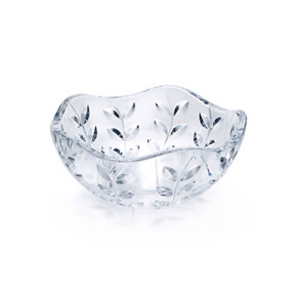 Authentic Tiffany Crystal Bowl! Retails $450! - Picture 2 of 2