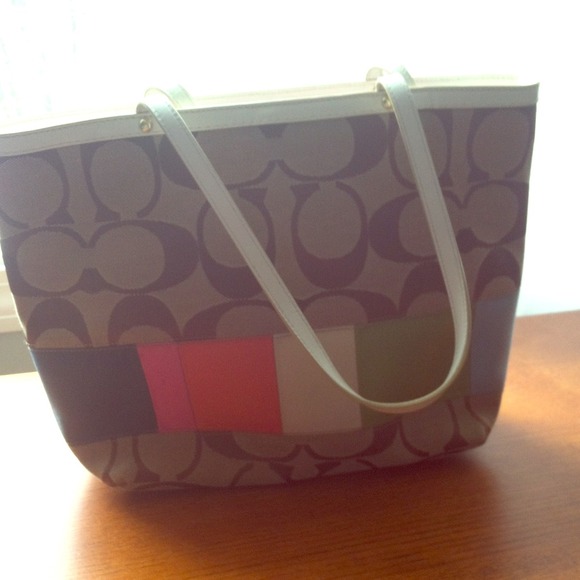 Bundle for @redstager