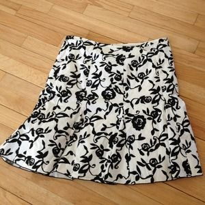 Skirt size 4 black and white floral design.