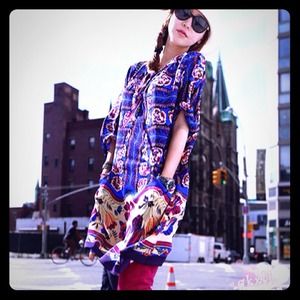 RESERVED for @CALIMOM floral tunic dress