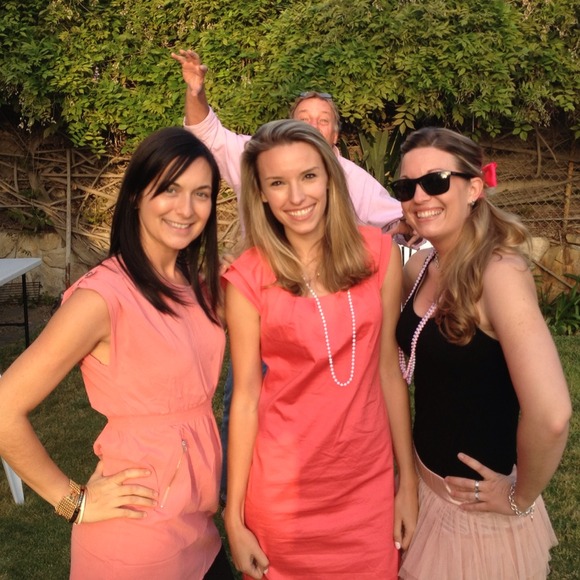 Shop 3 closets 🎀 I am the girl w/ the dark hair. - Picture 3 of 3