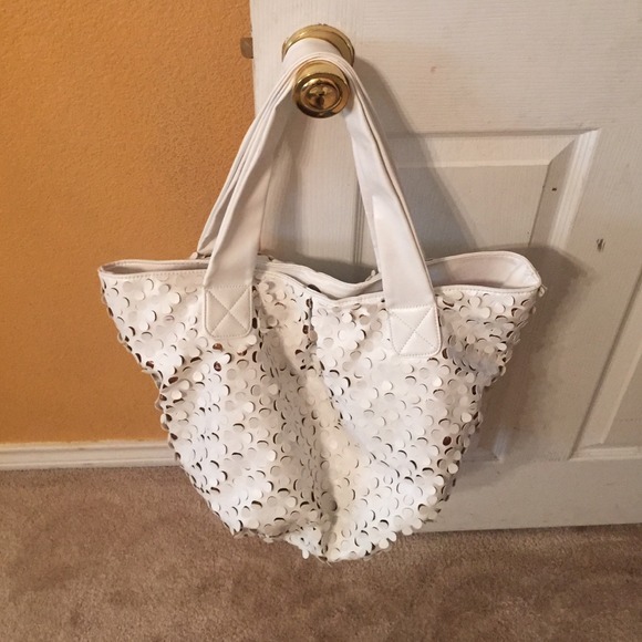 Purse - Picture 3 of 4