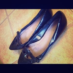 Black patent leather flats