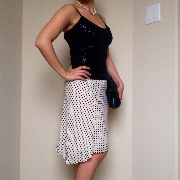 Banana Republic Dresses & Skirts - 🌟Sold in bundle 🌟BR pale pink polka dot skirt.