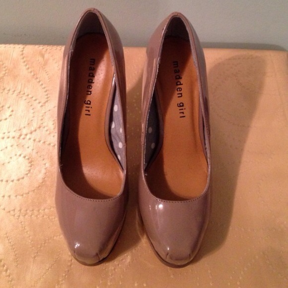 💢BUNDLED💢  Nude Madden Girl Platform Pumps - Picture 4 of 4