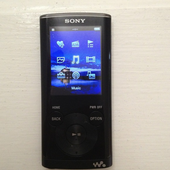 ⚠Traded⚠Reduced💢@mrsbraca Sony MP3 4G