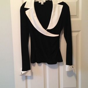 Joseph Ribkoff Black and white classy sexy top.