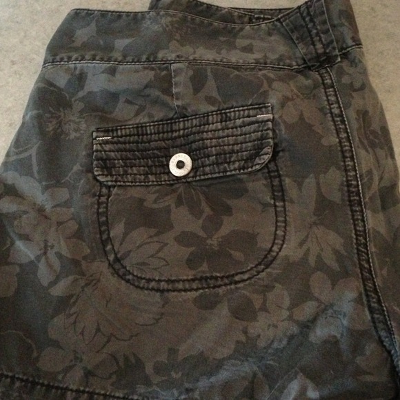 Express shorts - Picture 2 of 2