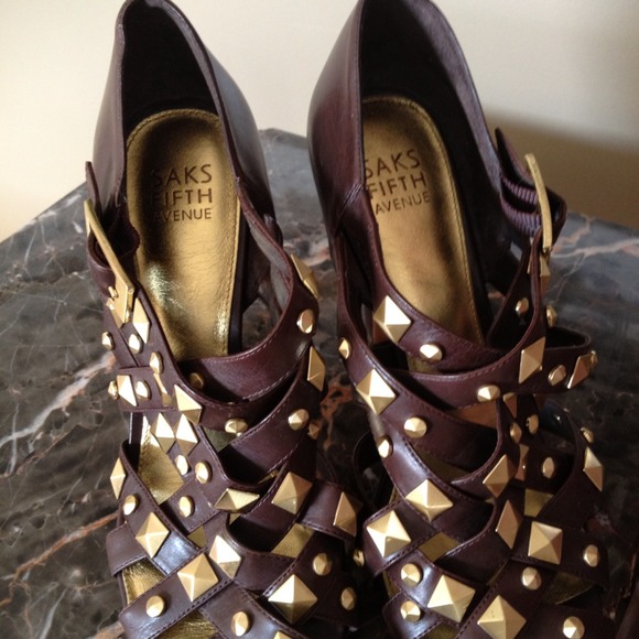 SOLD Togo strapless w/ belt - Picture 3 of 3