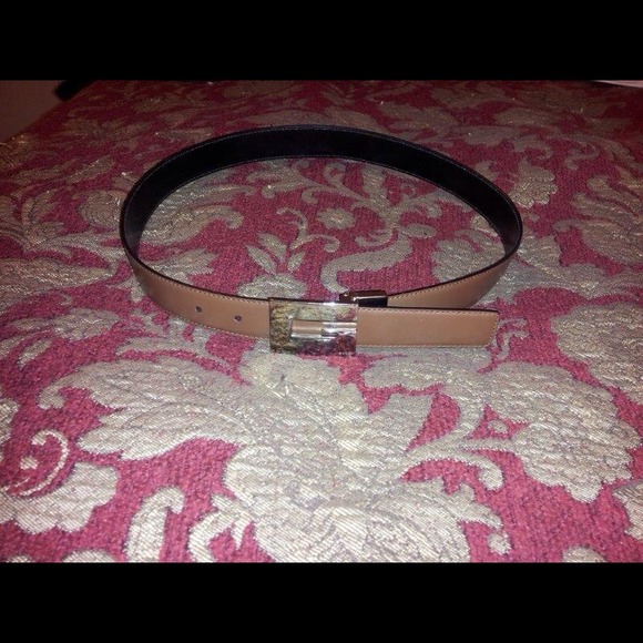 ***Reduced*** Gucci reversible belt