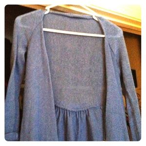 blue 3/4 sleeve sweater