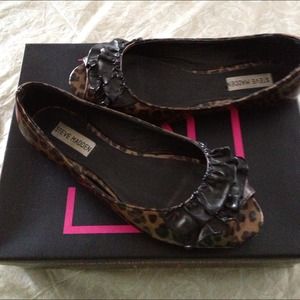 Steven madden flats cheetah used