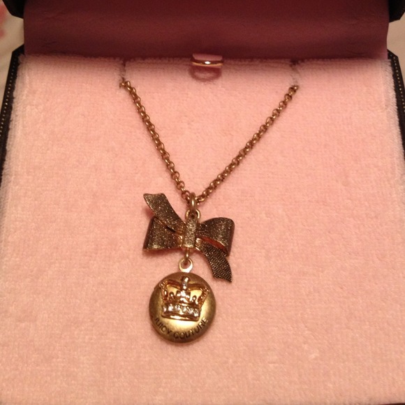 Juicy couture locket necklace
