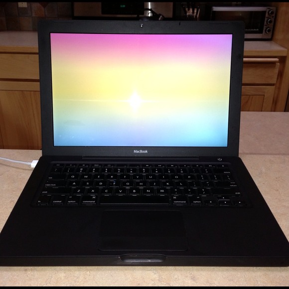 ~SOLD~ MacBook Core2Duo 13"