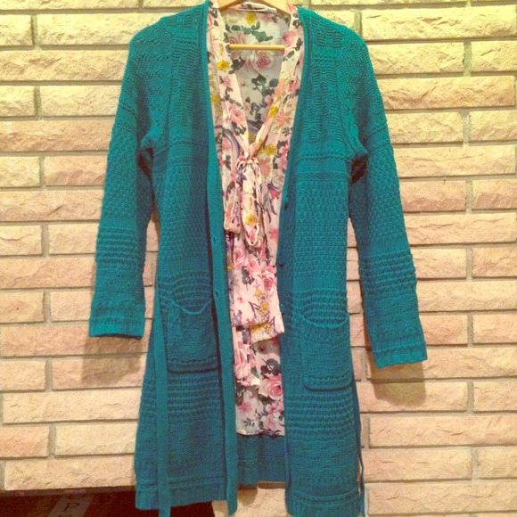 V-Neck Tunic Sweater