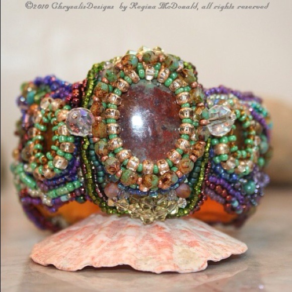 Bracelet designer "green moss and lilacs"