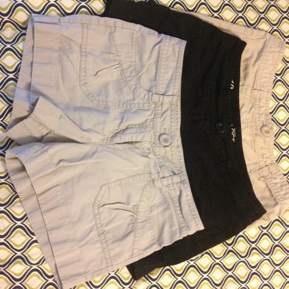 3prs Grey,Tan & Black Ann Taylor Loft Shorts sz10