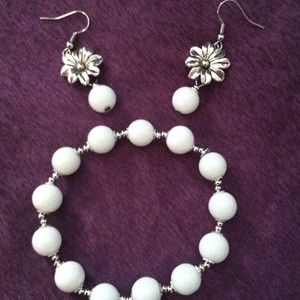 Bracelet and earring set