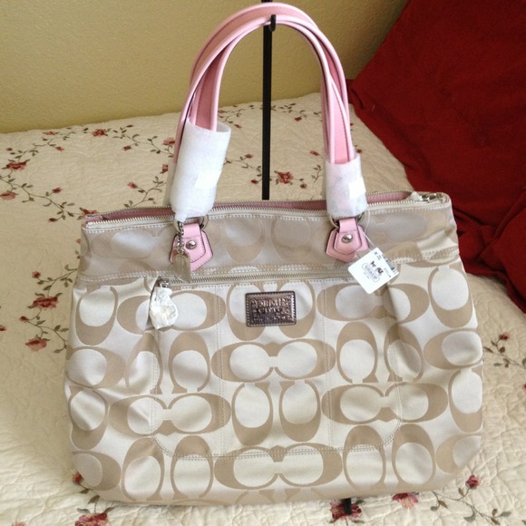 Authentic coach tote will take 145 with PayPal.