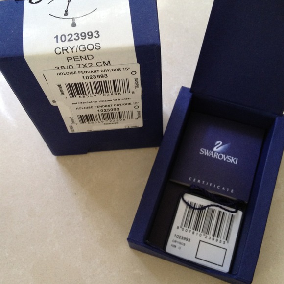 *SOLD in bundle*Swarovski crystal pendant necklace - Picture 3 of 4