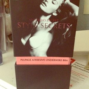 B cup Victoria secret sticky bra