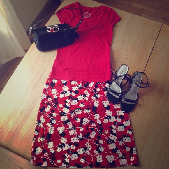 Ann Taylor Dresses & Skirts - Red Floral Ann Taylor Skirt