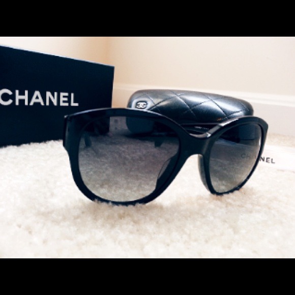 Chanel sunglasses -100%auth.YES TRADE!! - Picture 3 of 4