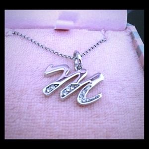 Juicy Couture initial necklace "M"