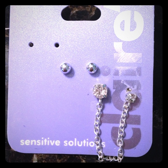 Claire's connecting earring set!