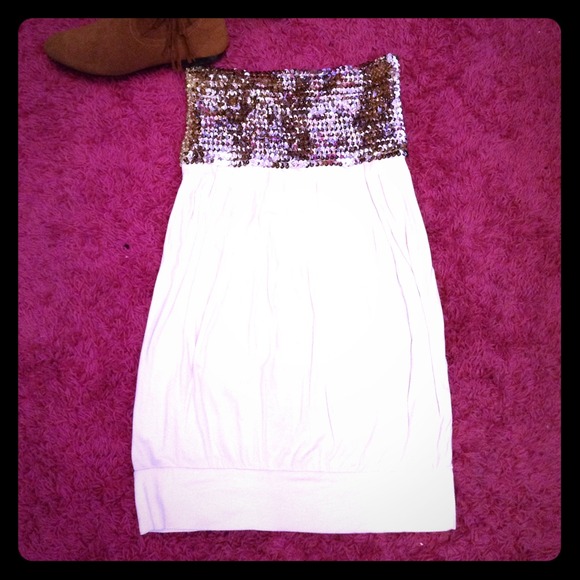 Sparkly light pink dress New Yorker