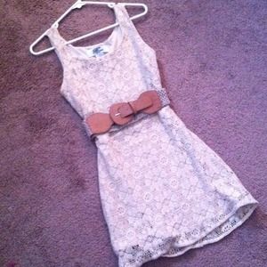 BOGO Crochet dress beige & 2 old navy shorts