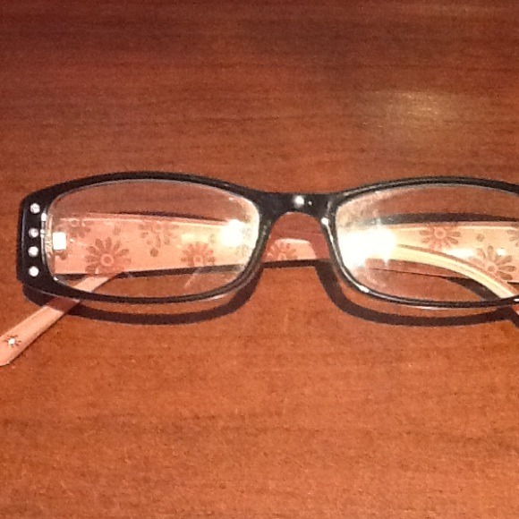 Reading glasses