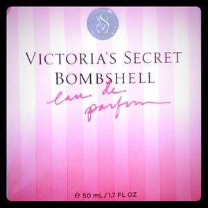 Victoria's Secret Bombshell perfume 1.7 fl oz