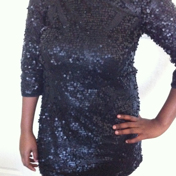 Dress - Picture 1 of 4