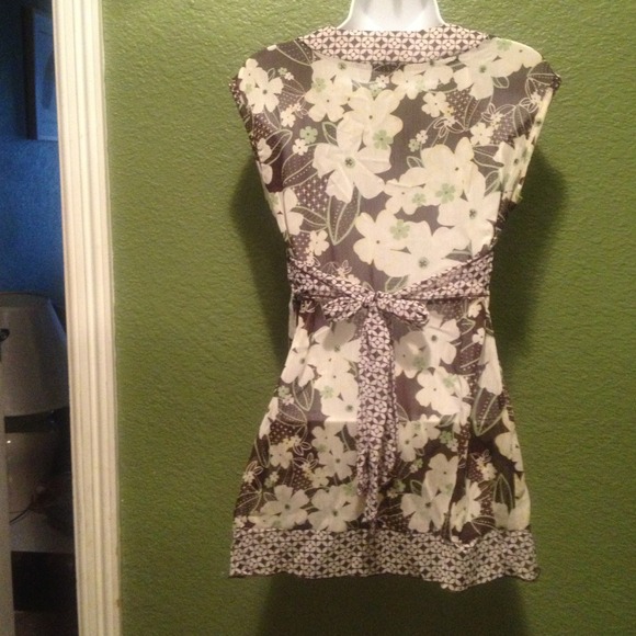 Blouse - Picture 3 of 3