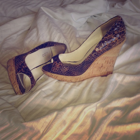 Aldo snake skin wedge