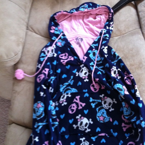 Other - Long sleeve nighty, reduced from $10