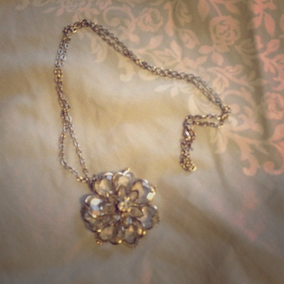 Flower necklace