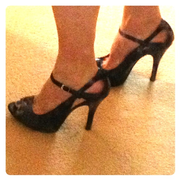 Black patent heels